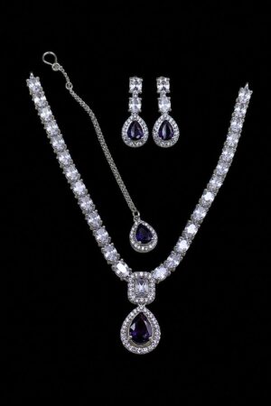Teardrop Emerald Royal Set