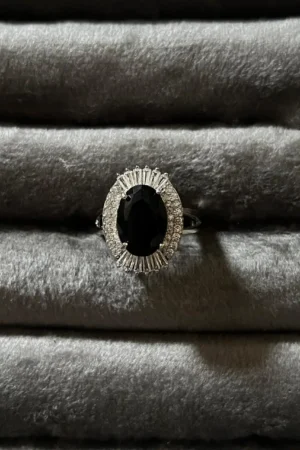 Serene Black Stud Halo