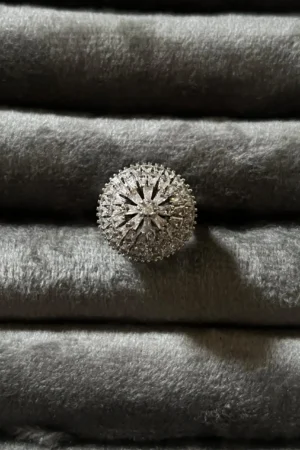 Zehra Zircon