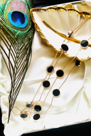 Aurum Black