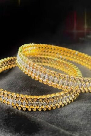 Diamond cut goldplated Bangles