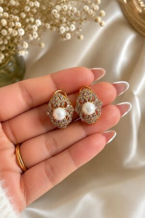 Pearl Gold plated Studs