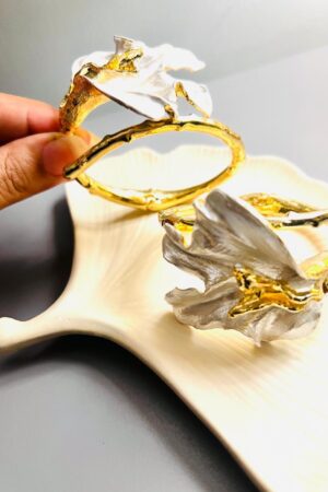 Blooming Petal Handcuff
