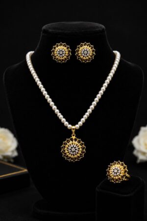 Onyx Pearl Set