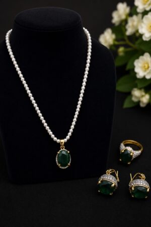 Emerald Grace Pearl Set ✨