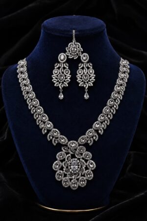 Iconic Glam Silver by Ayesha